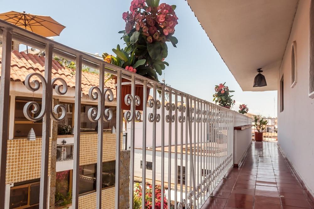 Suites Plaza Del Rio - Family Hotel Malecon Centro Puerto Vallarta Exterior photo